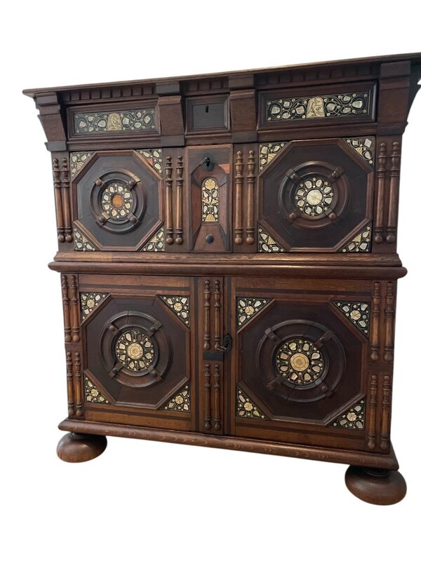 Jacobean chest of drawers ca.1660