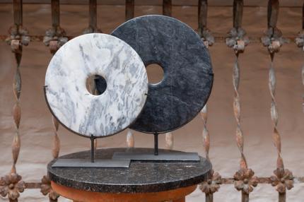 Bi-Disc in Jade, marmer en steen 
