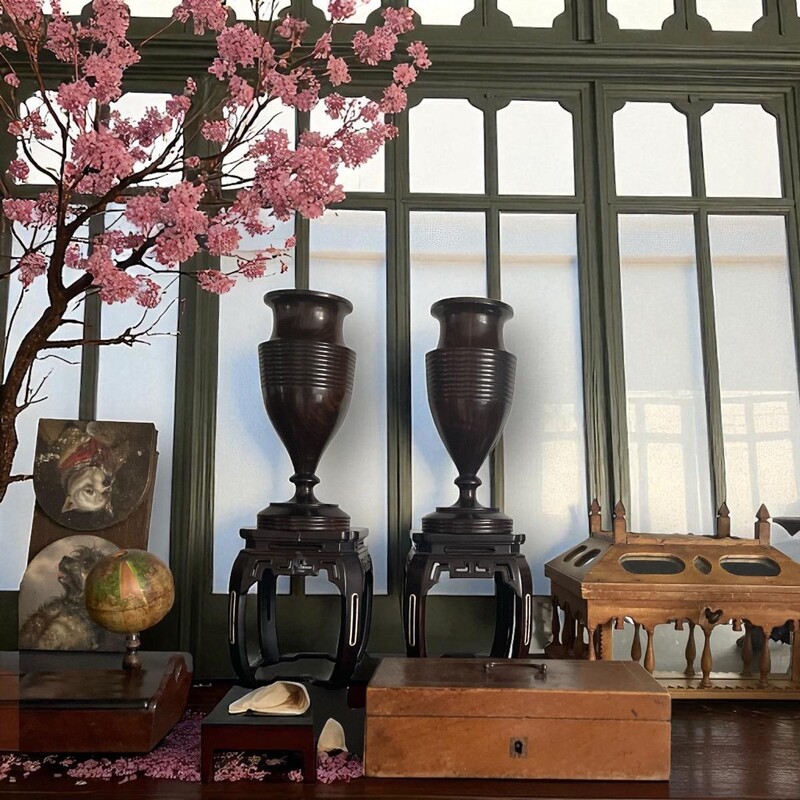 Different unique collectible items for libraries or bookshelves