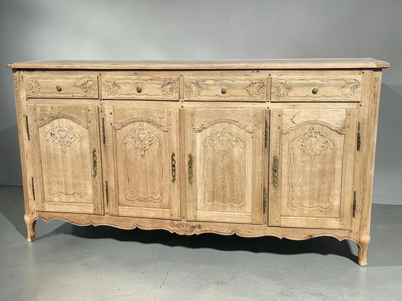 France dressoir CA1800 Lodewijk 15 