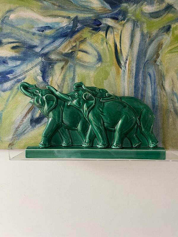 Groen aardewerk, set van olifanten 